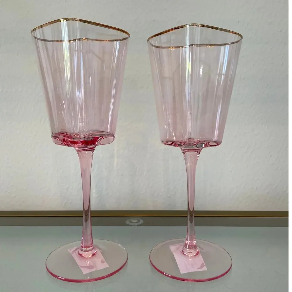 Pink Heart Shaped Wine Glasses with Gold Rim Valentines Day Set of 2 NEW
